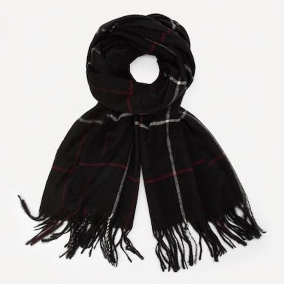 NEW!! Fringe Hem Grid Scarf - Picture 2 of 6